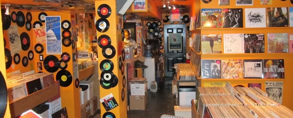 Som Record Store on 14th Street - Where to browse records and vinyl in Washington, DC